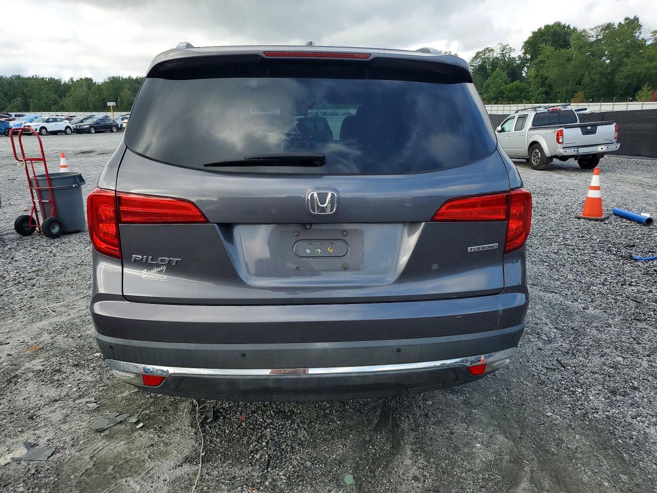 2016 HONDA PILOT