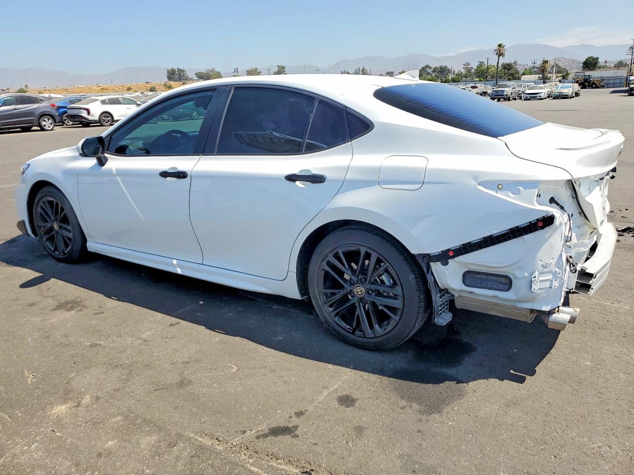 2025 TOYOTA CAMRY