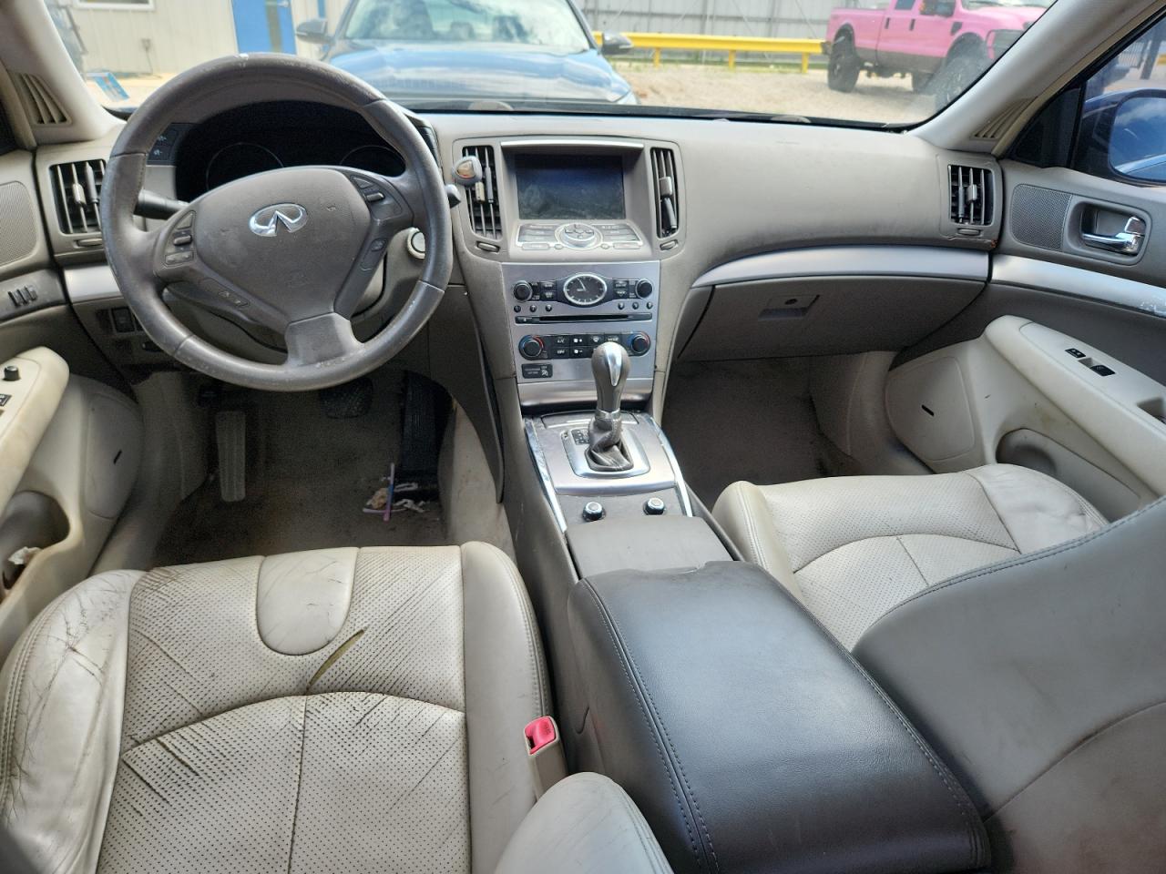 2010 INFINITI G37