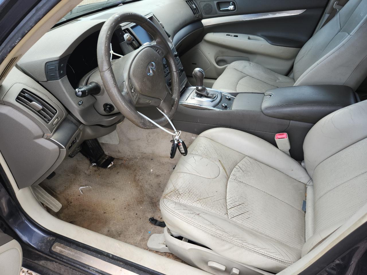 2010 INFINITI G37