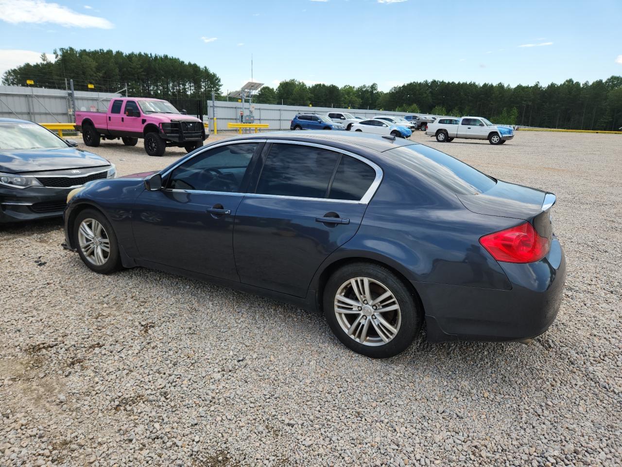 2010 INFINITI G37