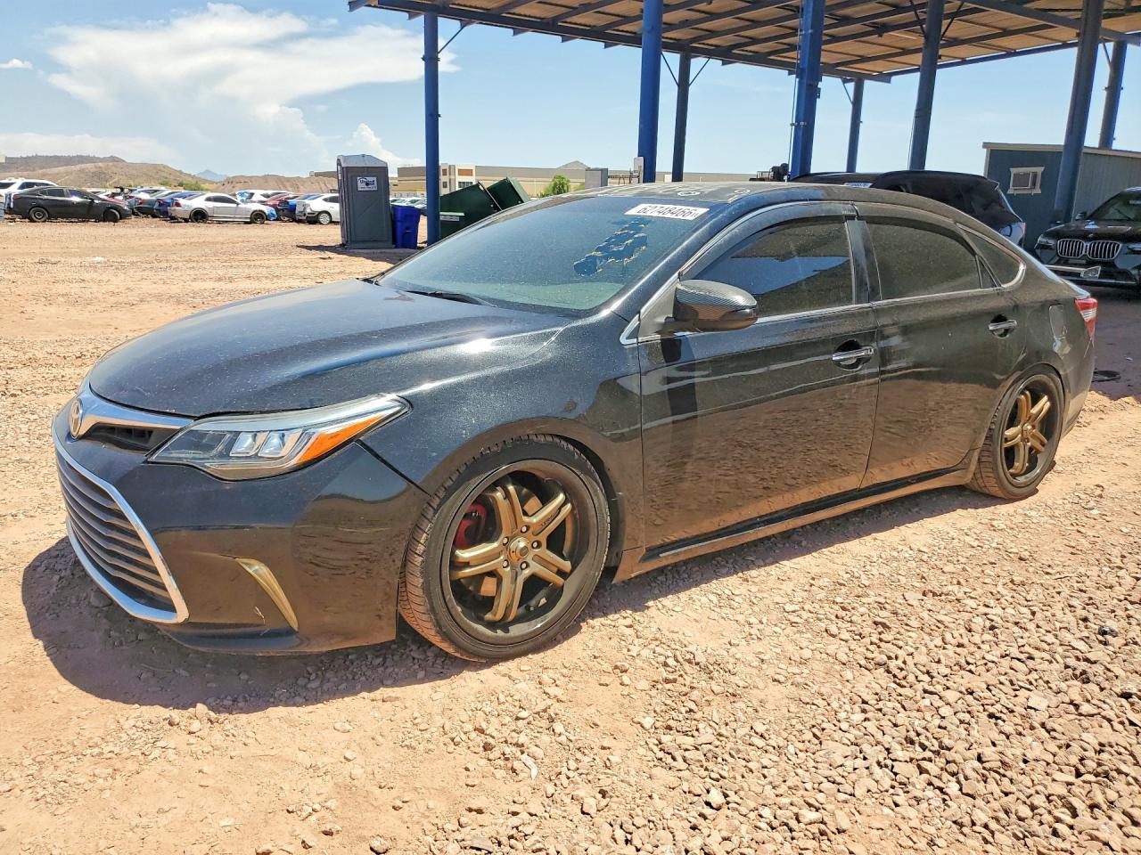2015 TOYOTA AVALON