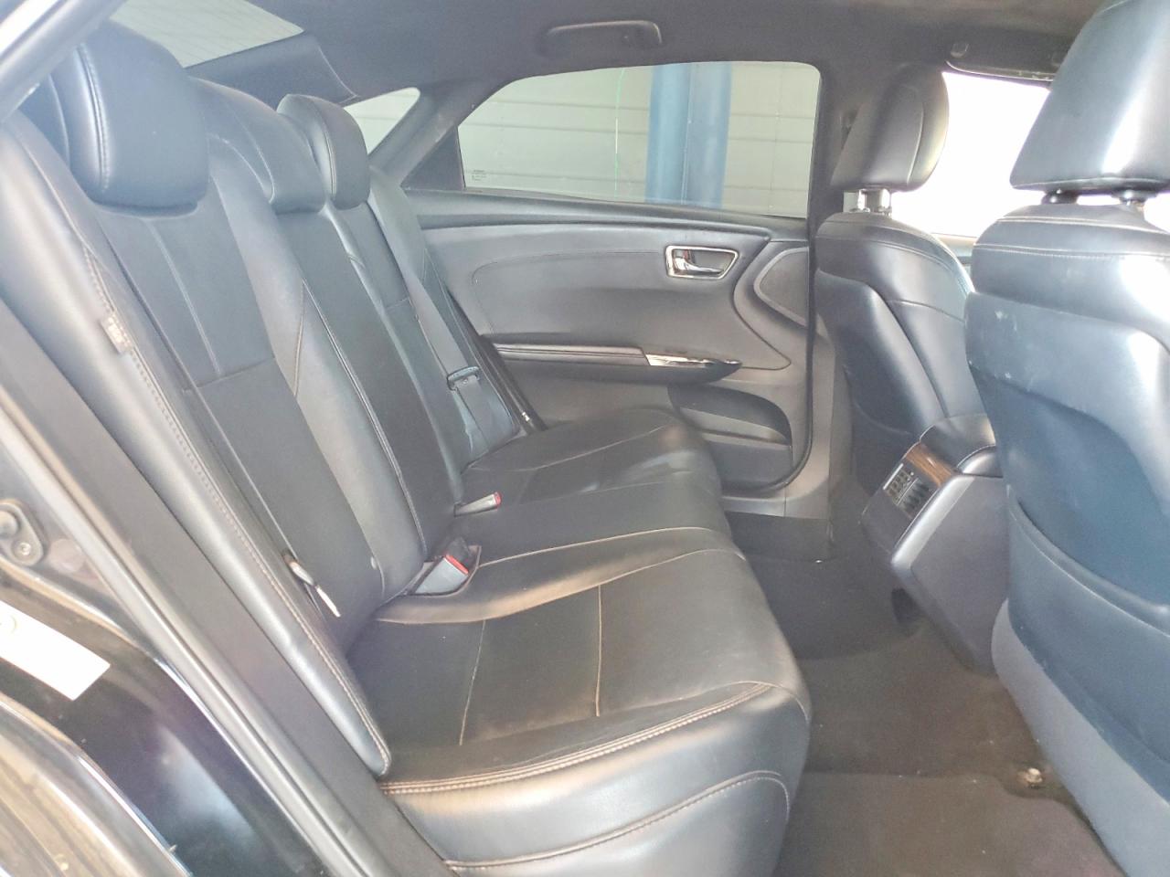 2015 TOYOTA AVALON
