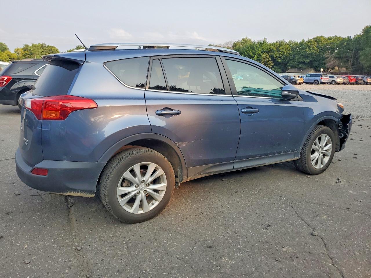 2013 TOYOTA RAV4