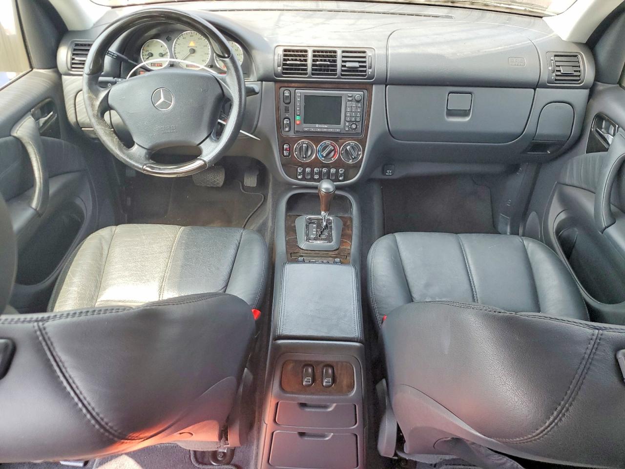 2000 MERCEDES-BENZ M-CLASS