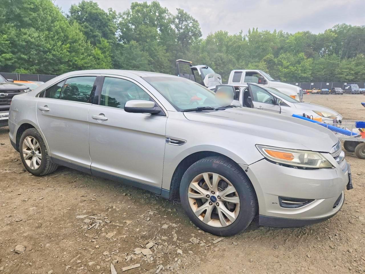 2012 FORD TAURUS