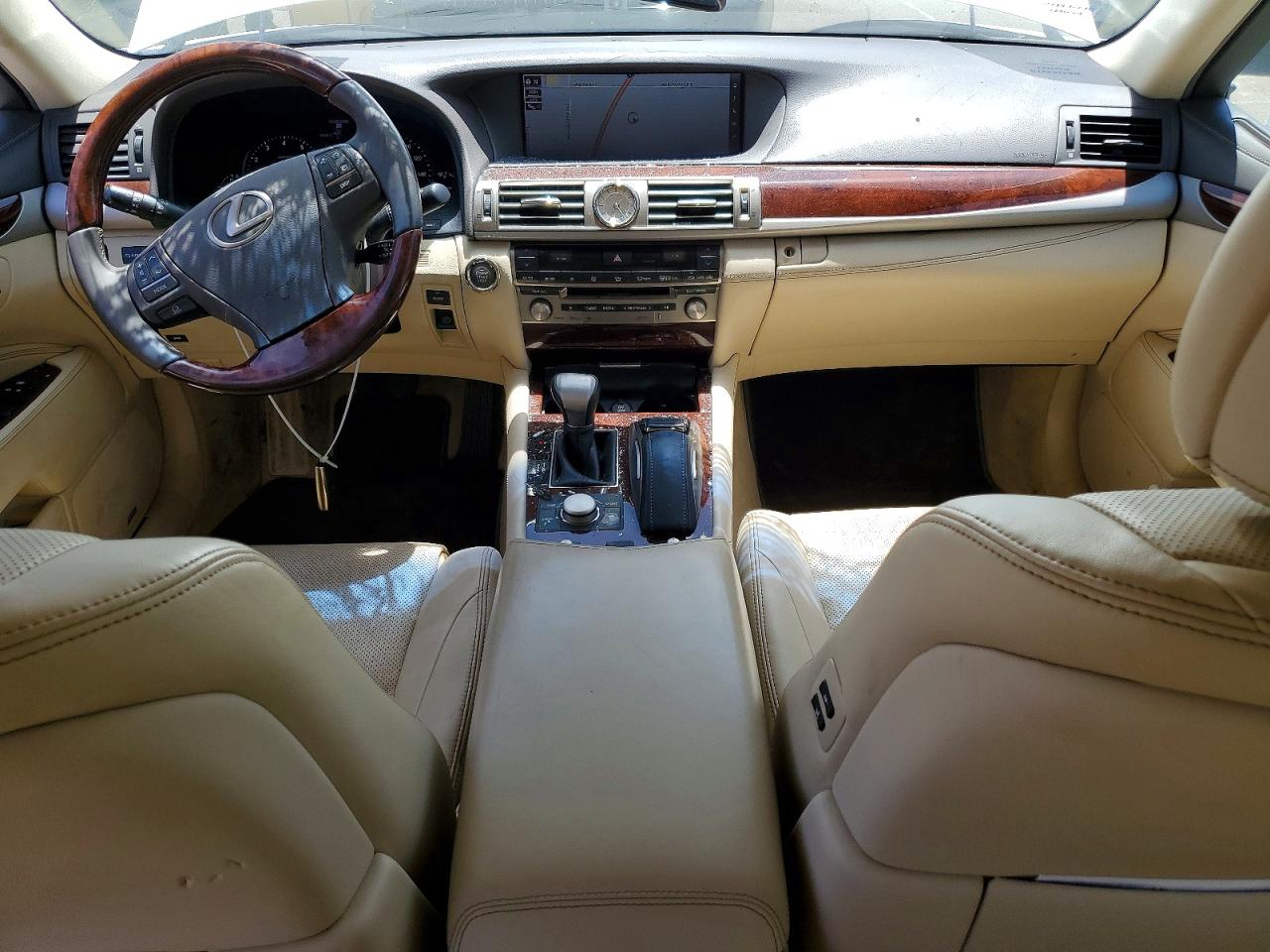 2016 LEXUS LS460