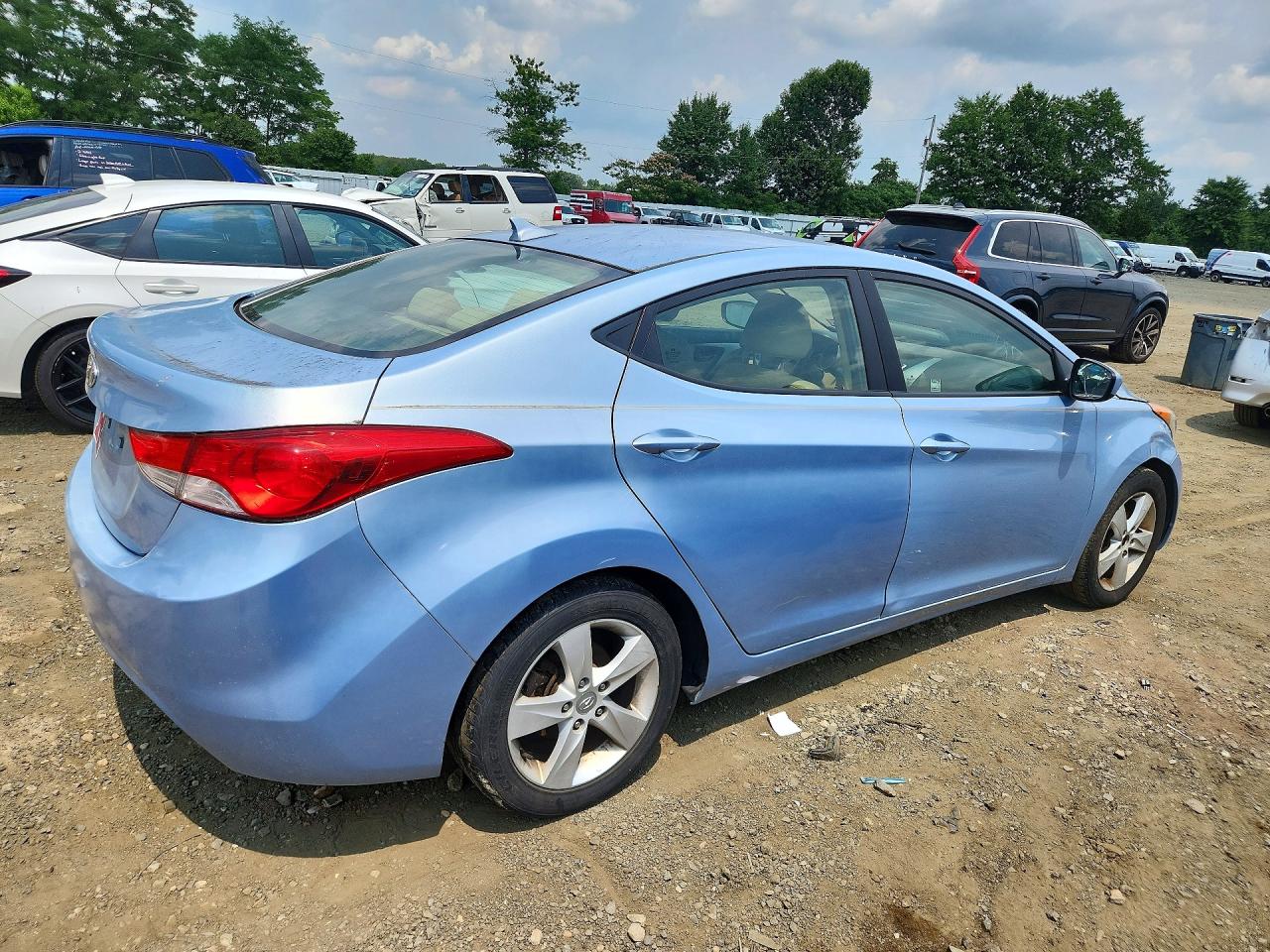 2012 HYUNDAI ELANTRA