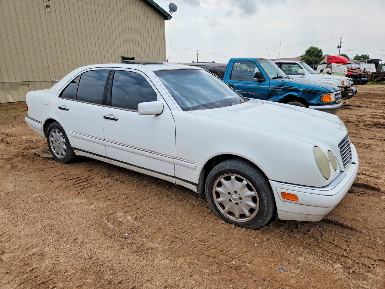1999 MERCEDES-BENZ E-CLASS