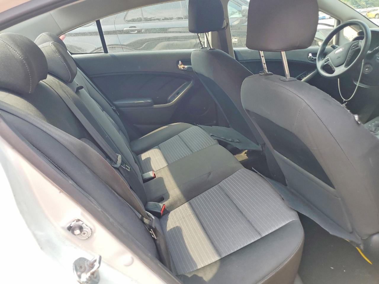 2016 KIA FORTE