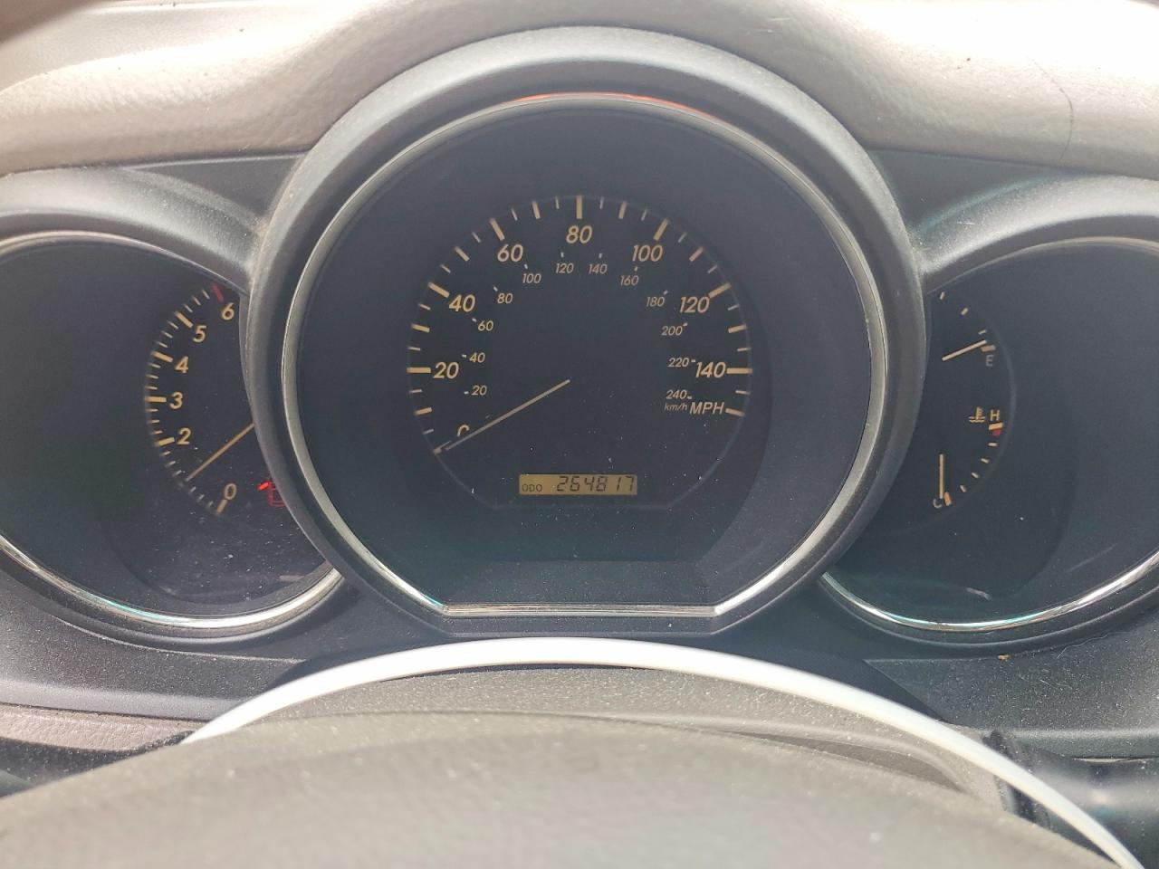 2004 LEXUS RX330