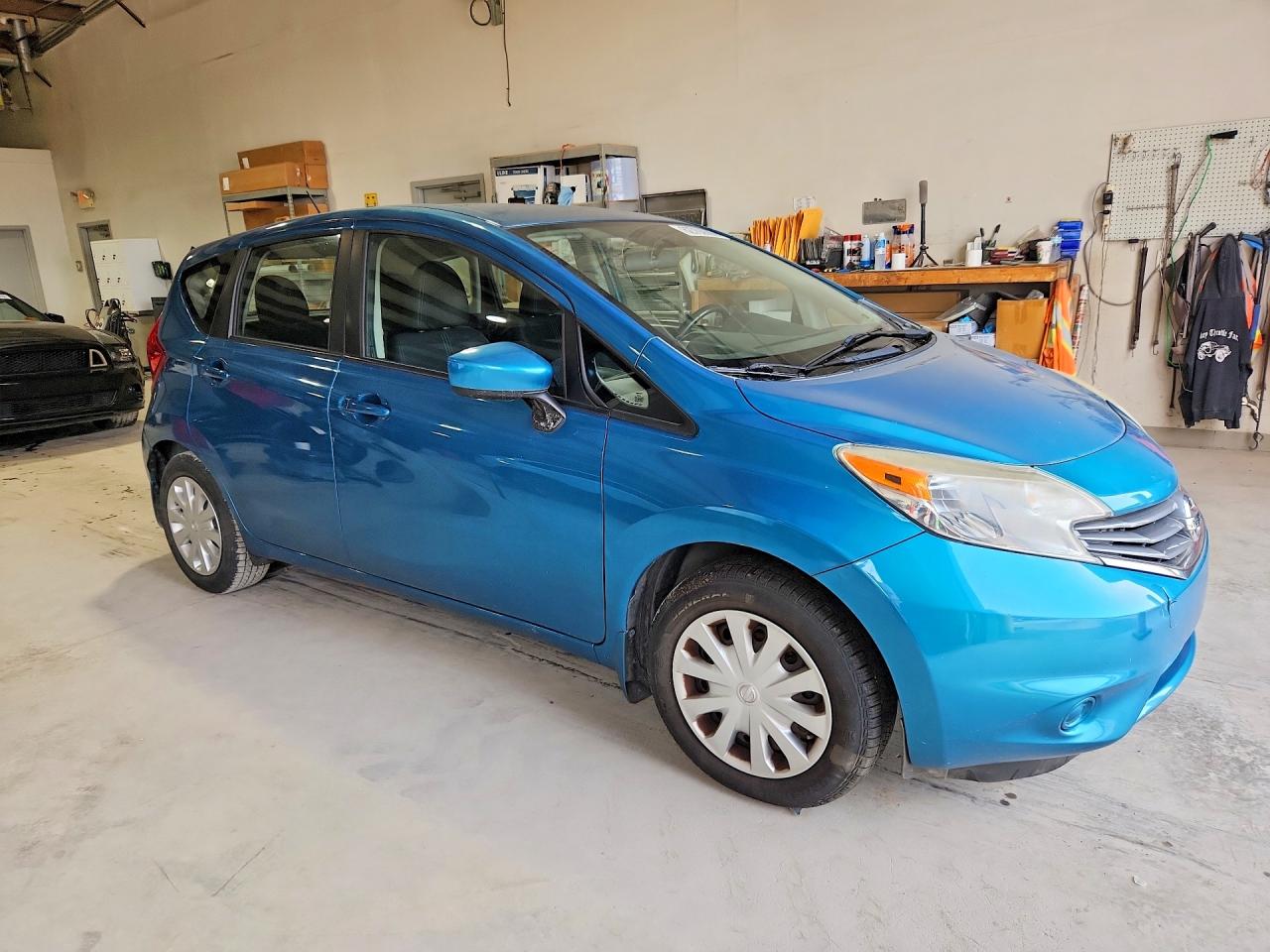 2016 NISSAN VERSA