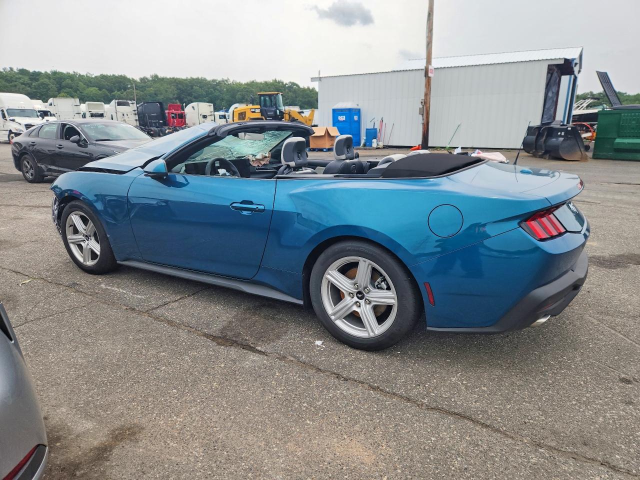 2026 FORD MUSTANG