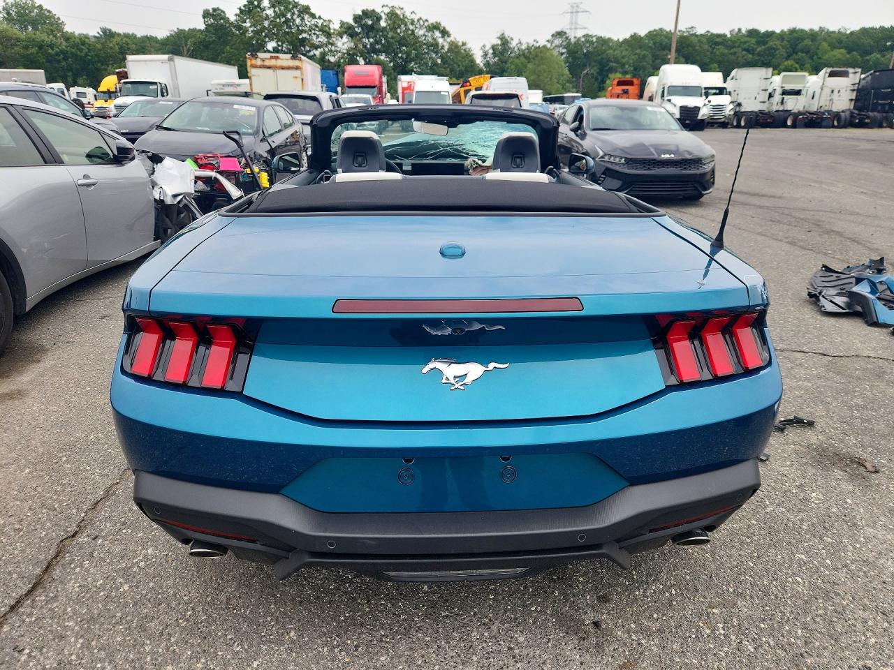 2026 FORD MUSTANG