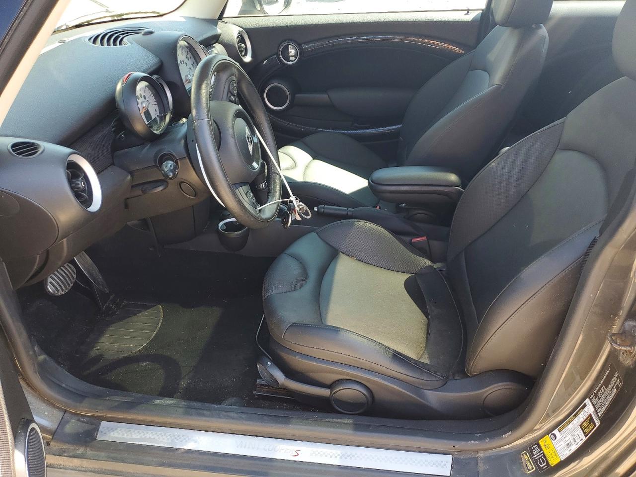 2013 MINI COOPER