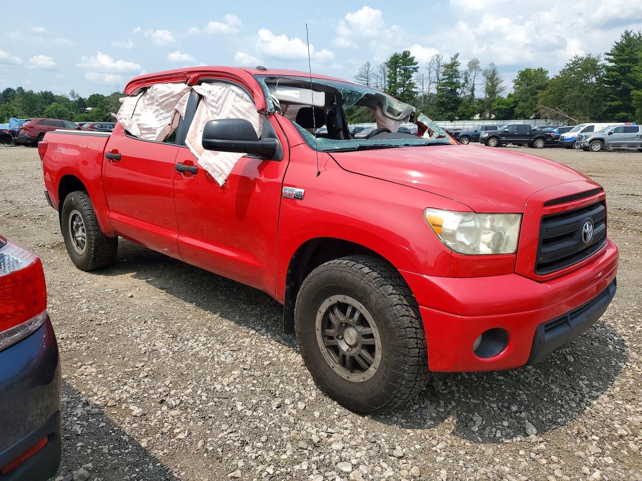 2011 TOYOTA TUNDRA