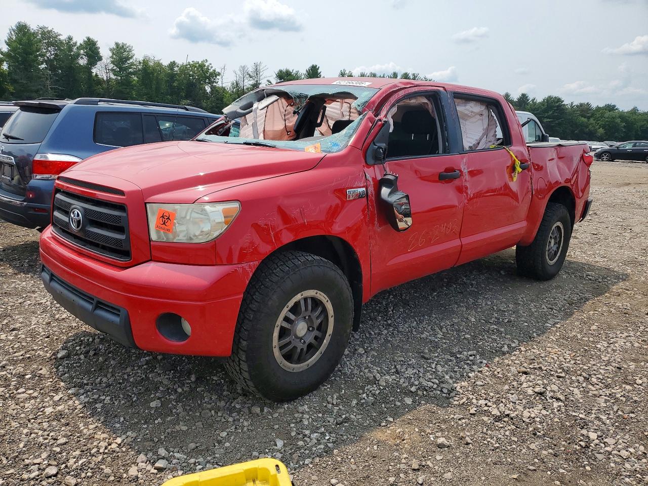 2011 TOYOTA TUNDRA
