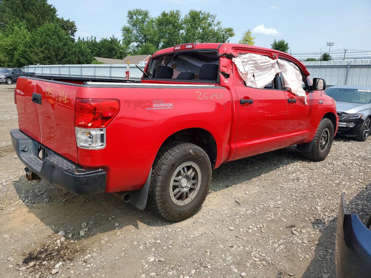 2011 TOYOTA TUNDRA