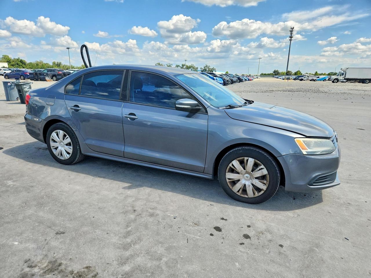 2011 VOLKSWAGEN JETTA