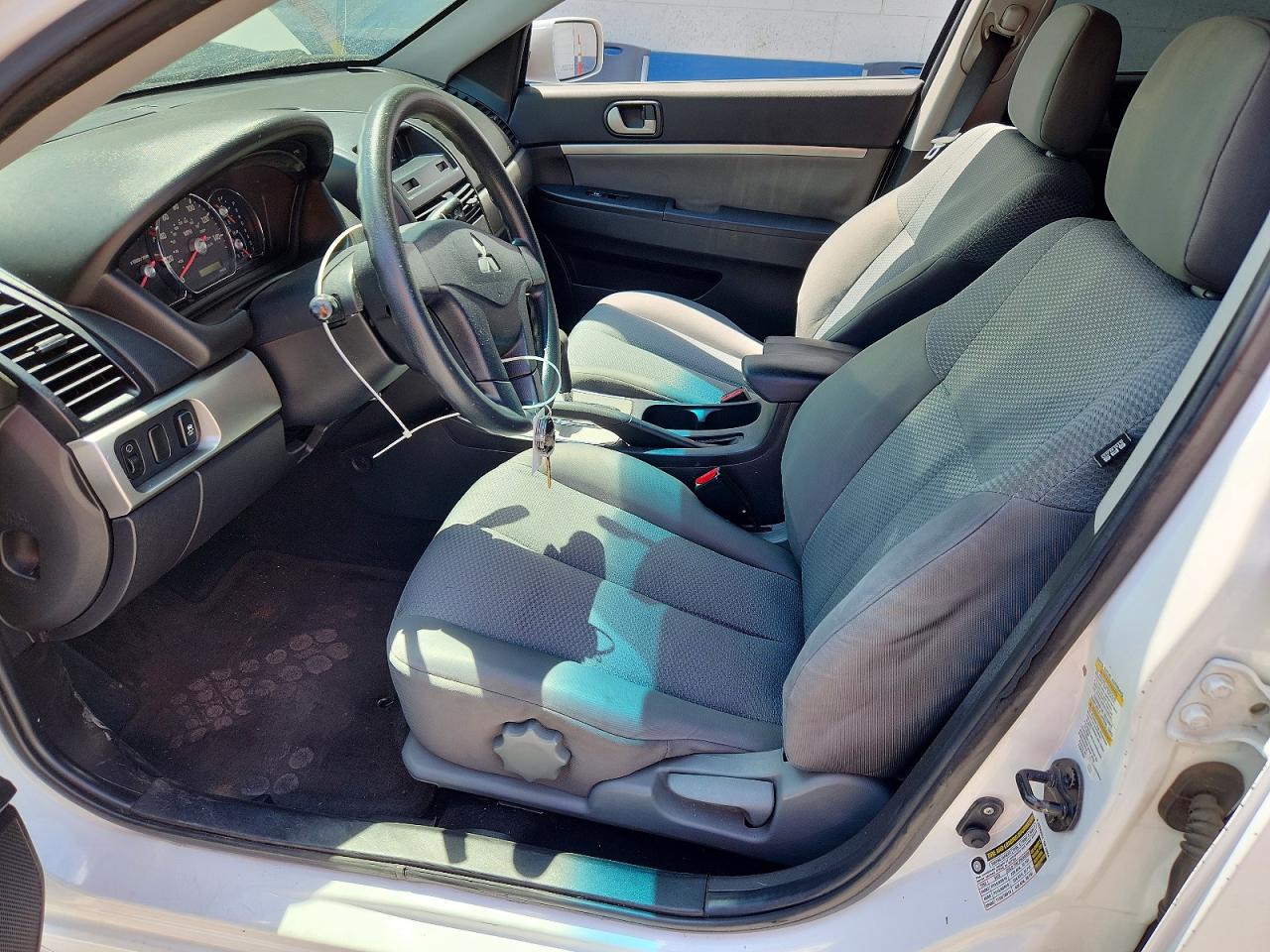 2011 MITSUBISHI GALANT