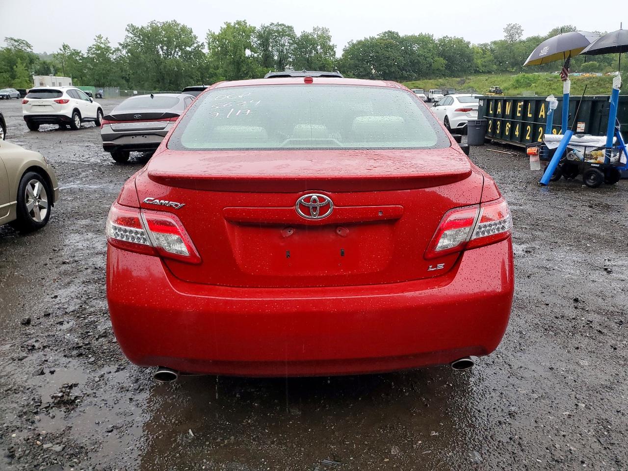 2010 TOYOTA CAMRY LE V