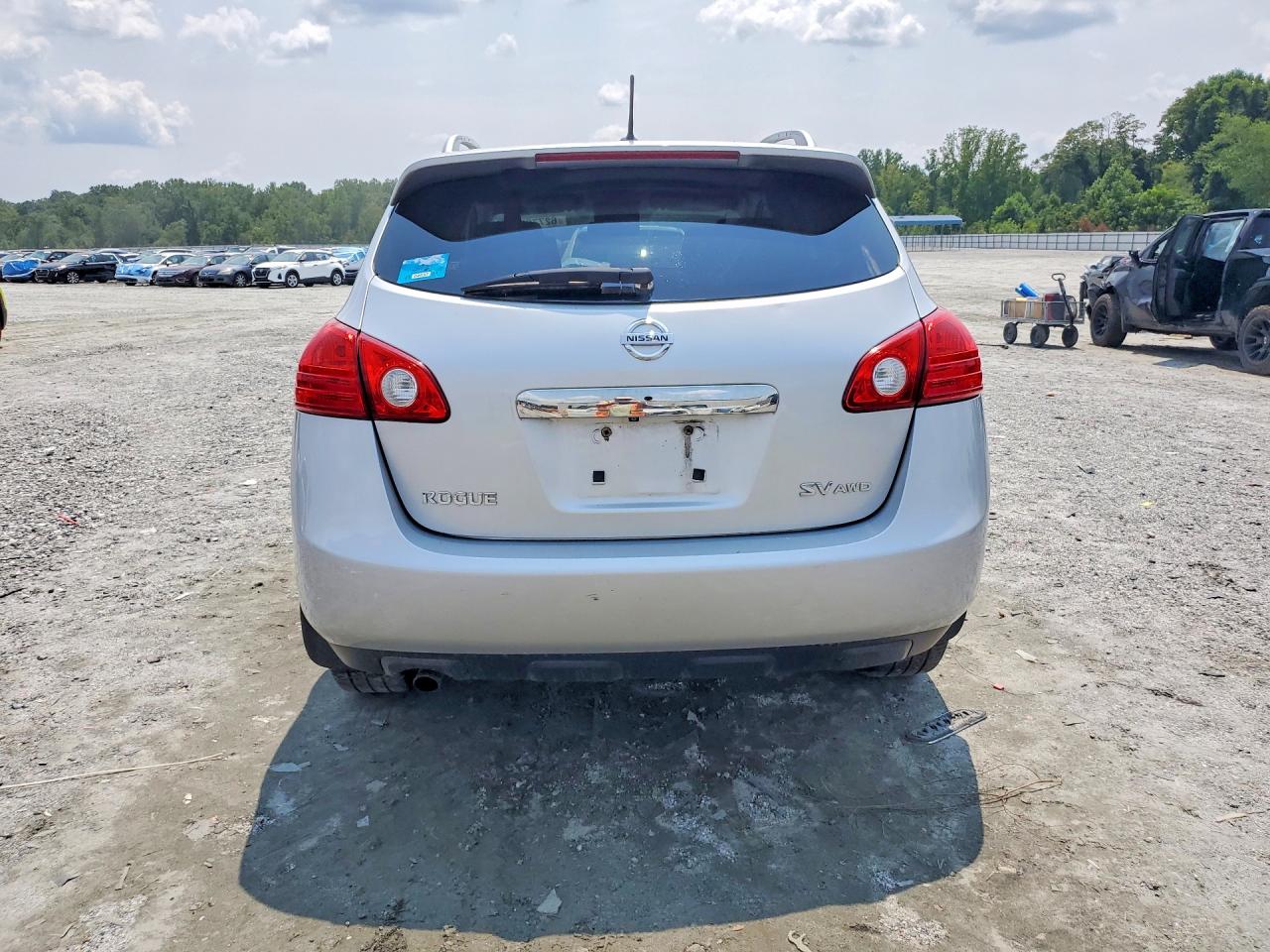 2012 NISSAN ROGUE