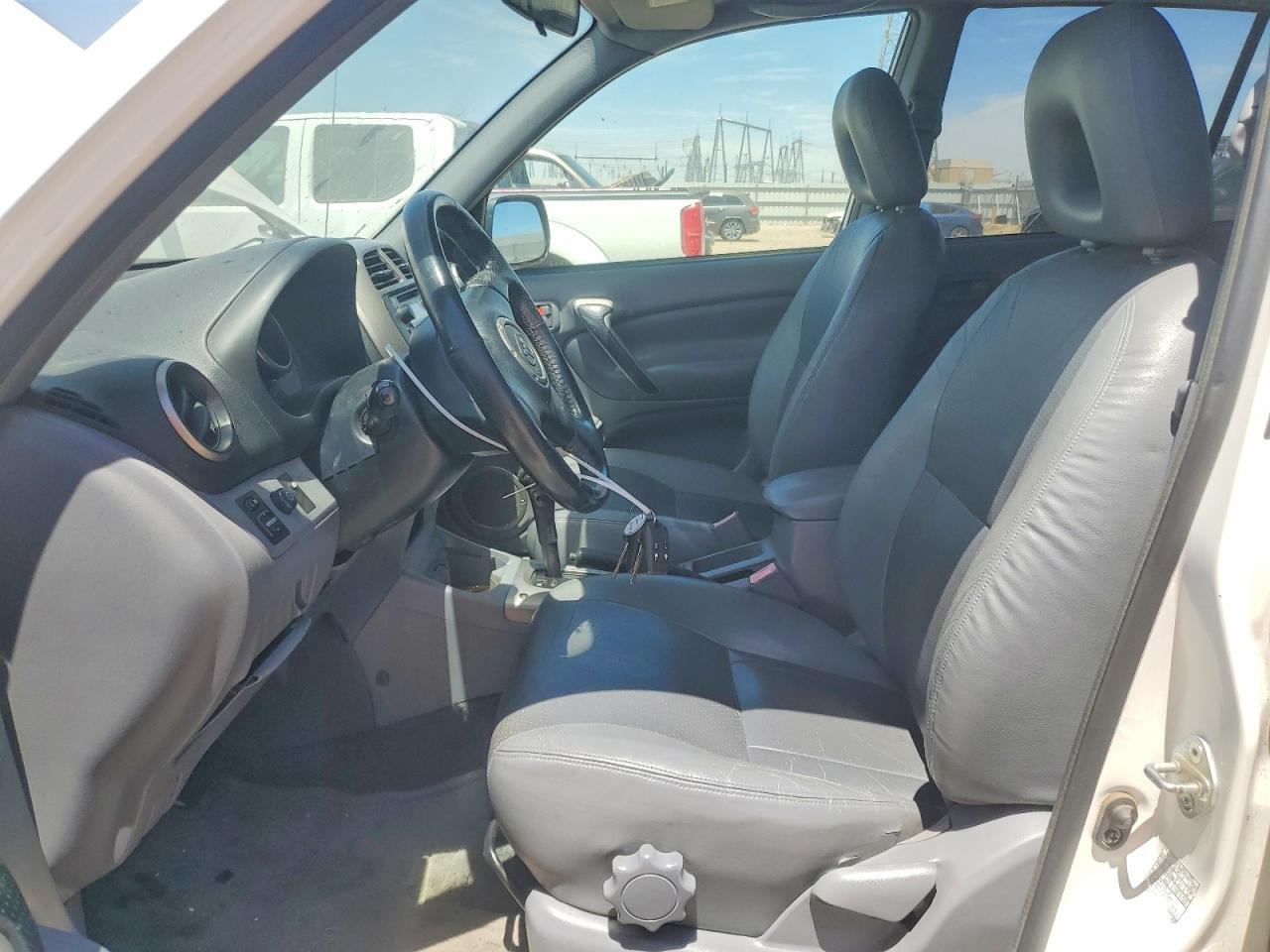 2001 TOYOTA RAV4