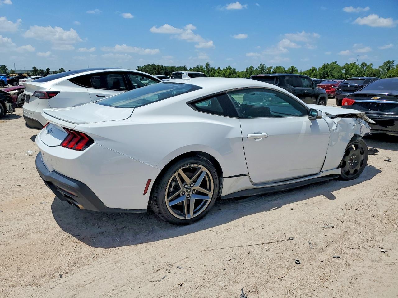 2024 FORD MUSTANG