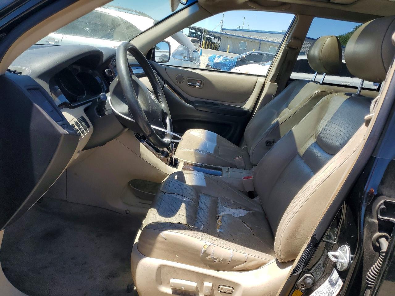 2002 TOYOTA HIGHLANDER