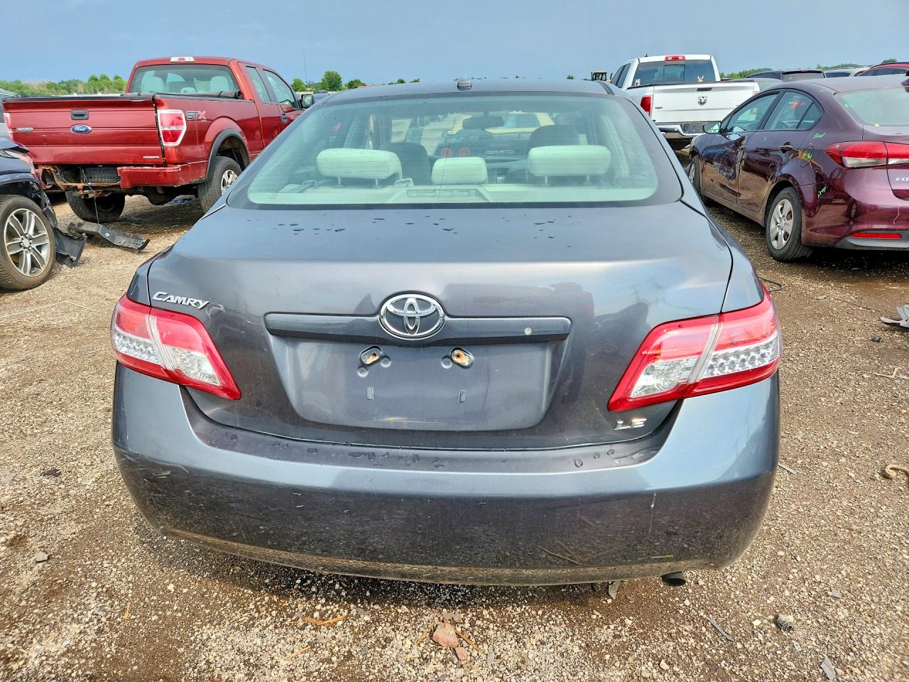 2011 TOYOTA CAMRY
