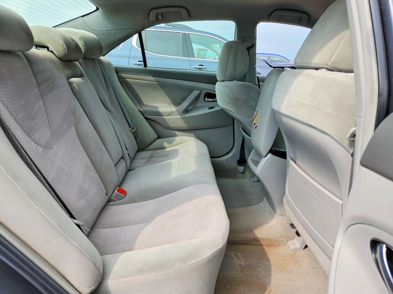 2011 TOYOTA CAMRY