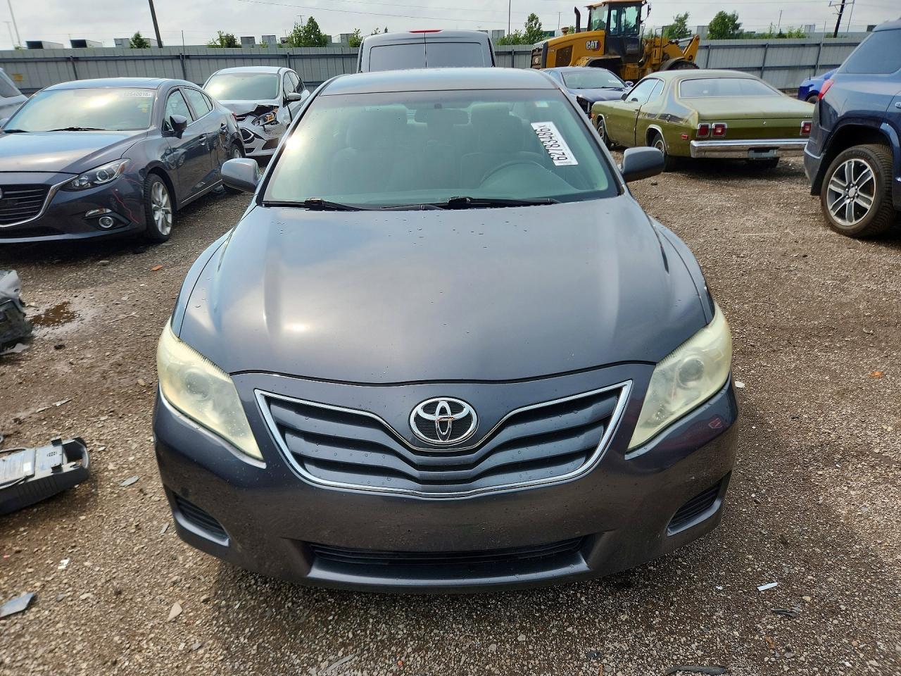 2011 TOYOTA CAMRY