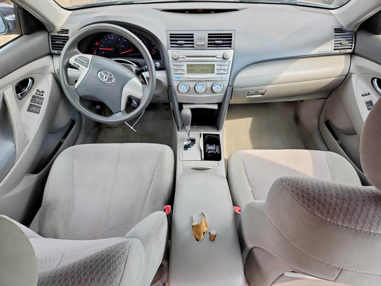 2011 TOYOTA CAMRY