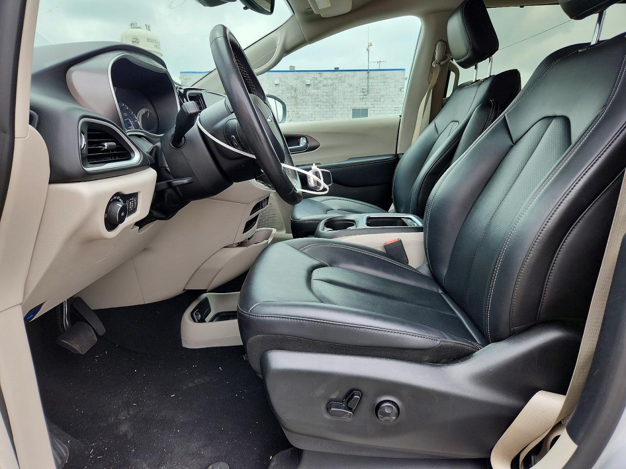 2024 CHRYSLER PACIFICA