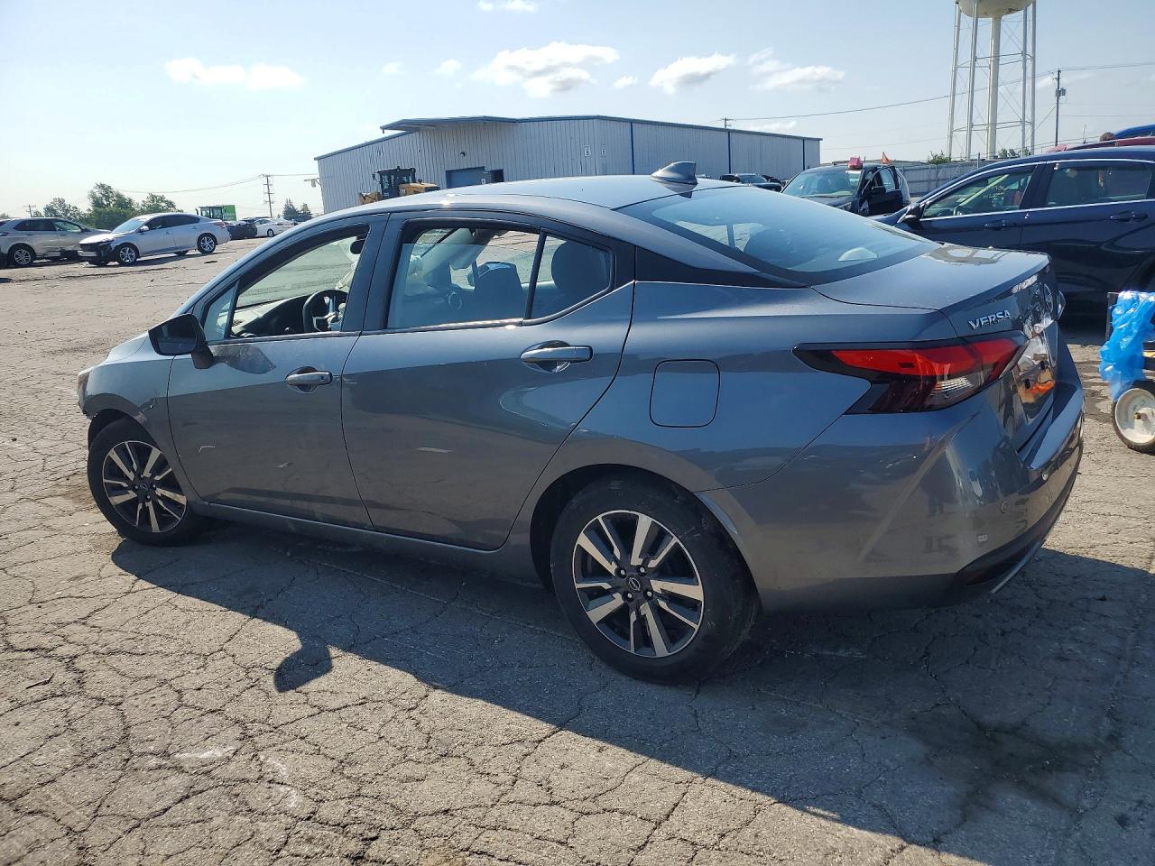 2025 NISSAN VERSA