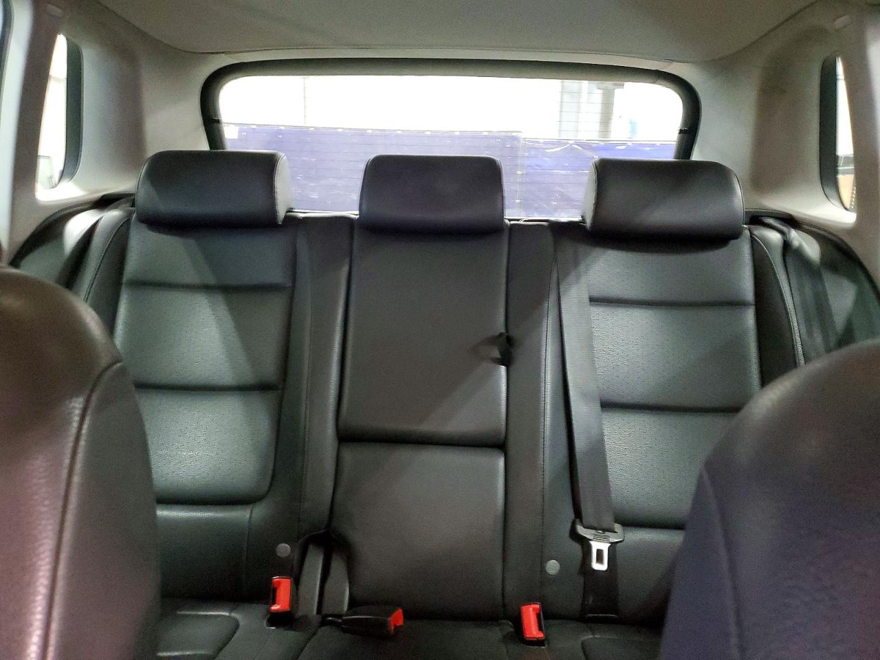 2011 VOLKSWAGEN TIGUAN
