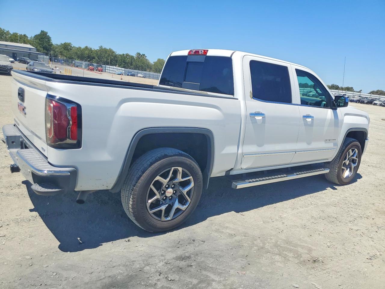 2016 GMC SIERRA