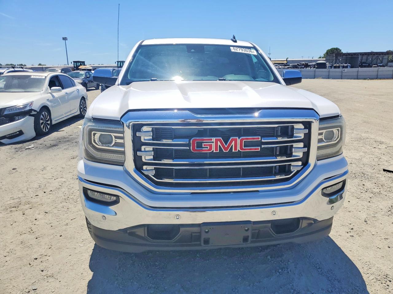 2016 GMC SIERRA