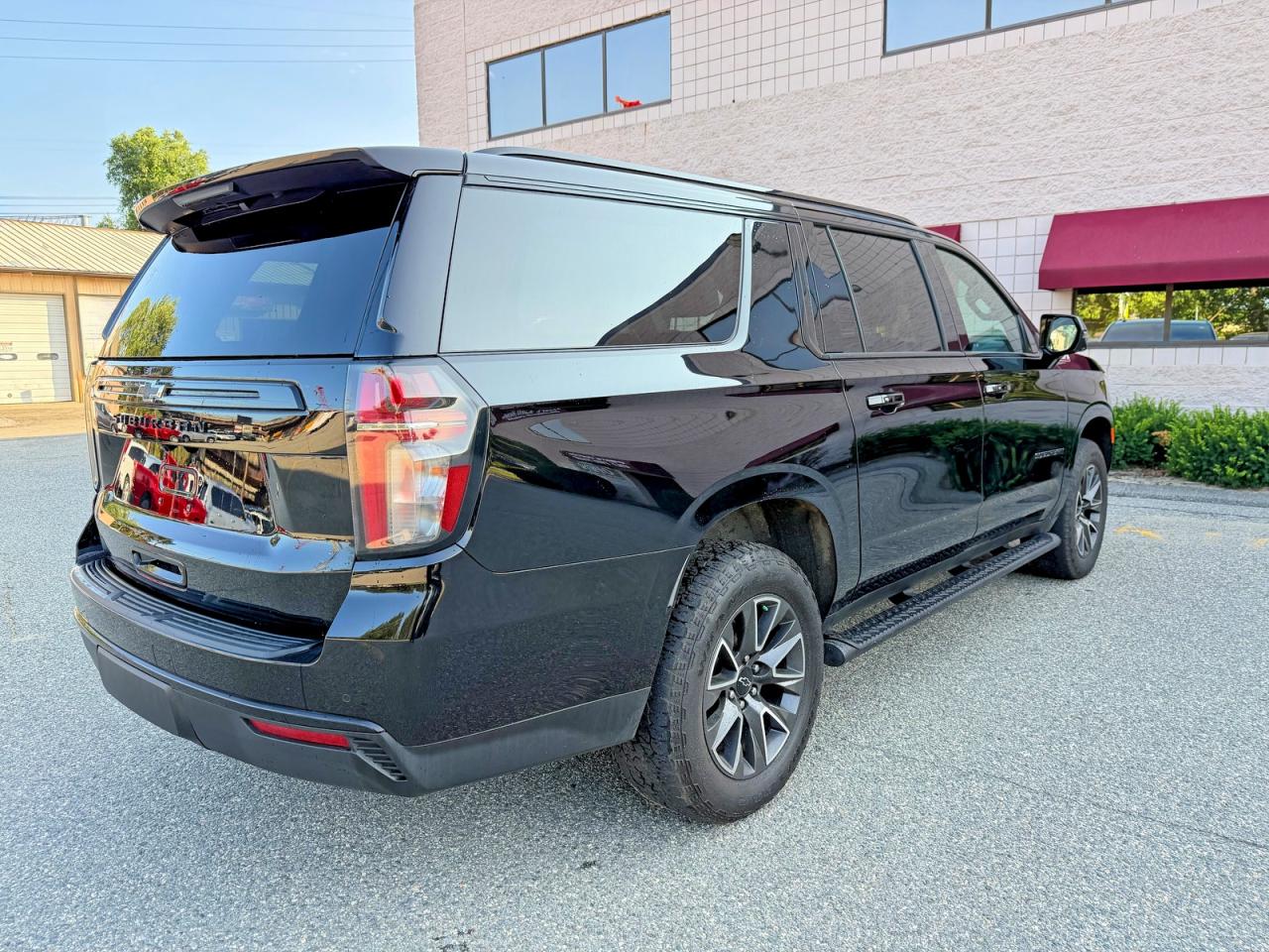 2023 CHEVROLET SUBURBAN