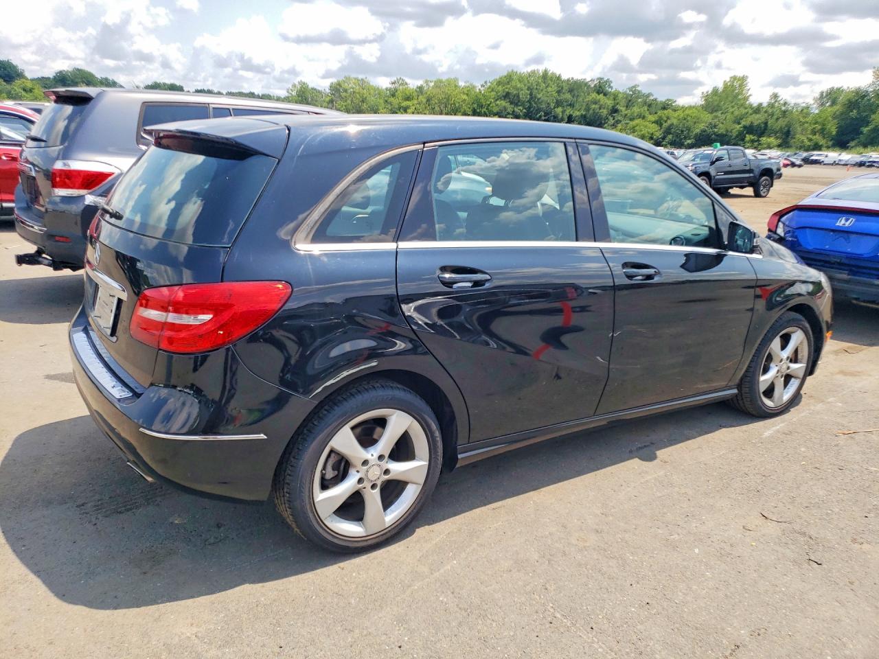2014 MERCEDES-BENZ B-CLASS