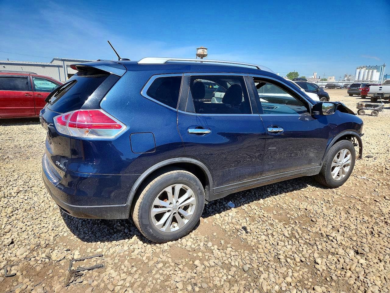 2016 NISSAN ROGUE