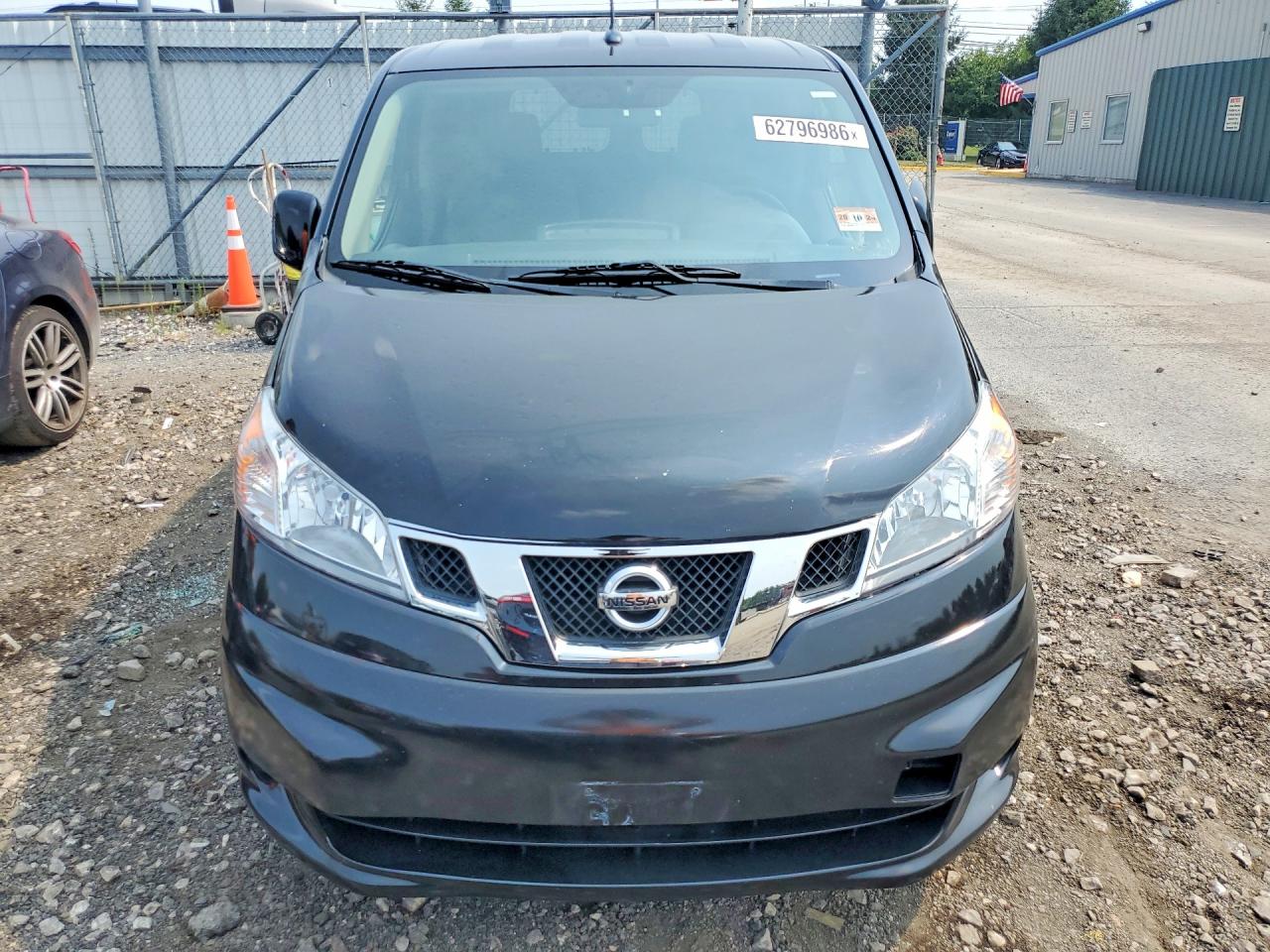 2017 NISSAN NV