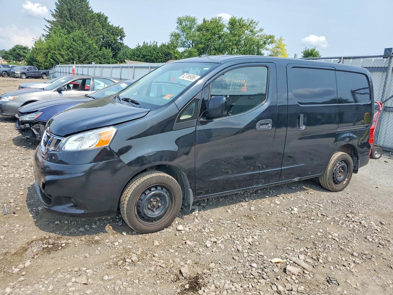 2017 NISSAN NV