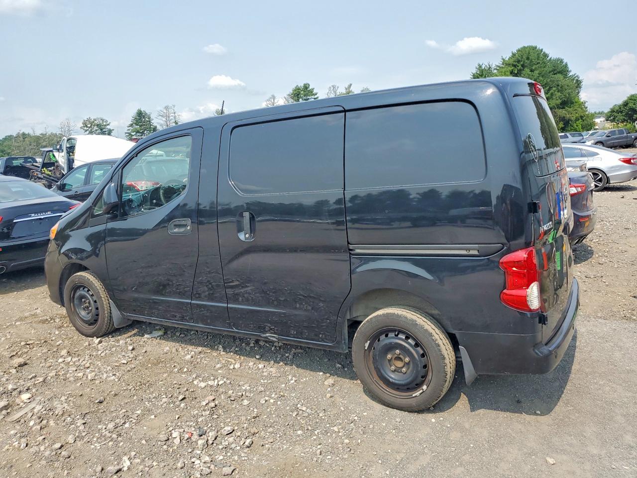2017 NISSAN NV