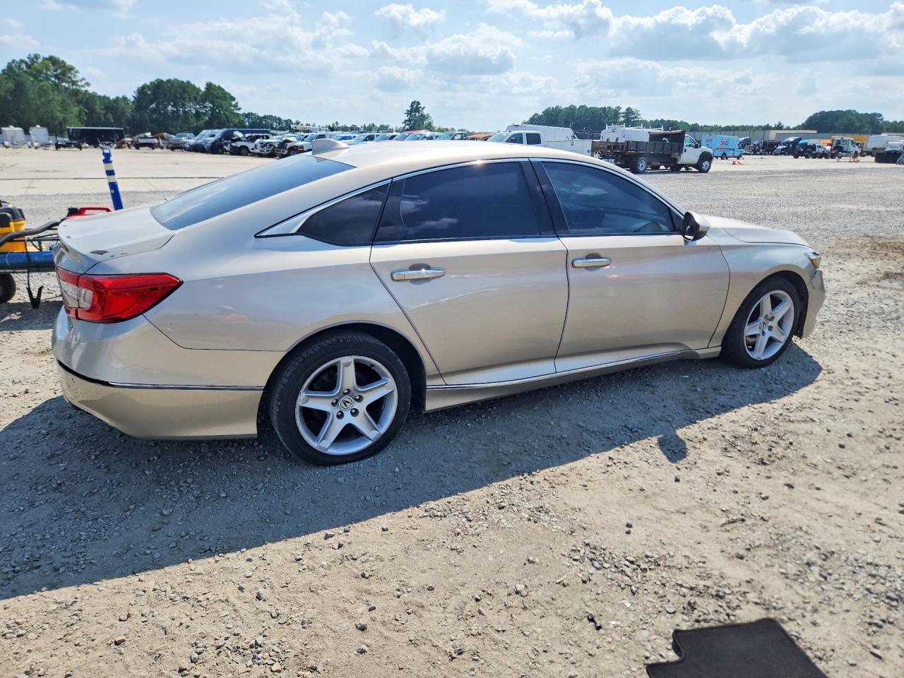 2018 HONDA ACCORD