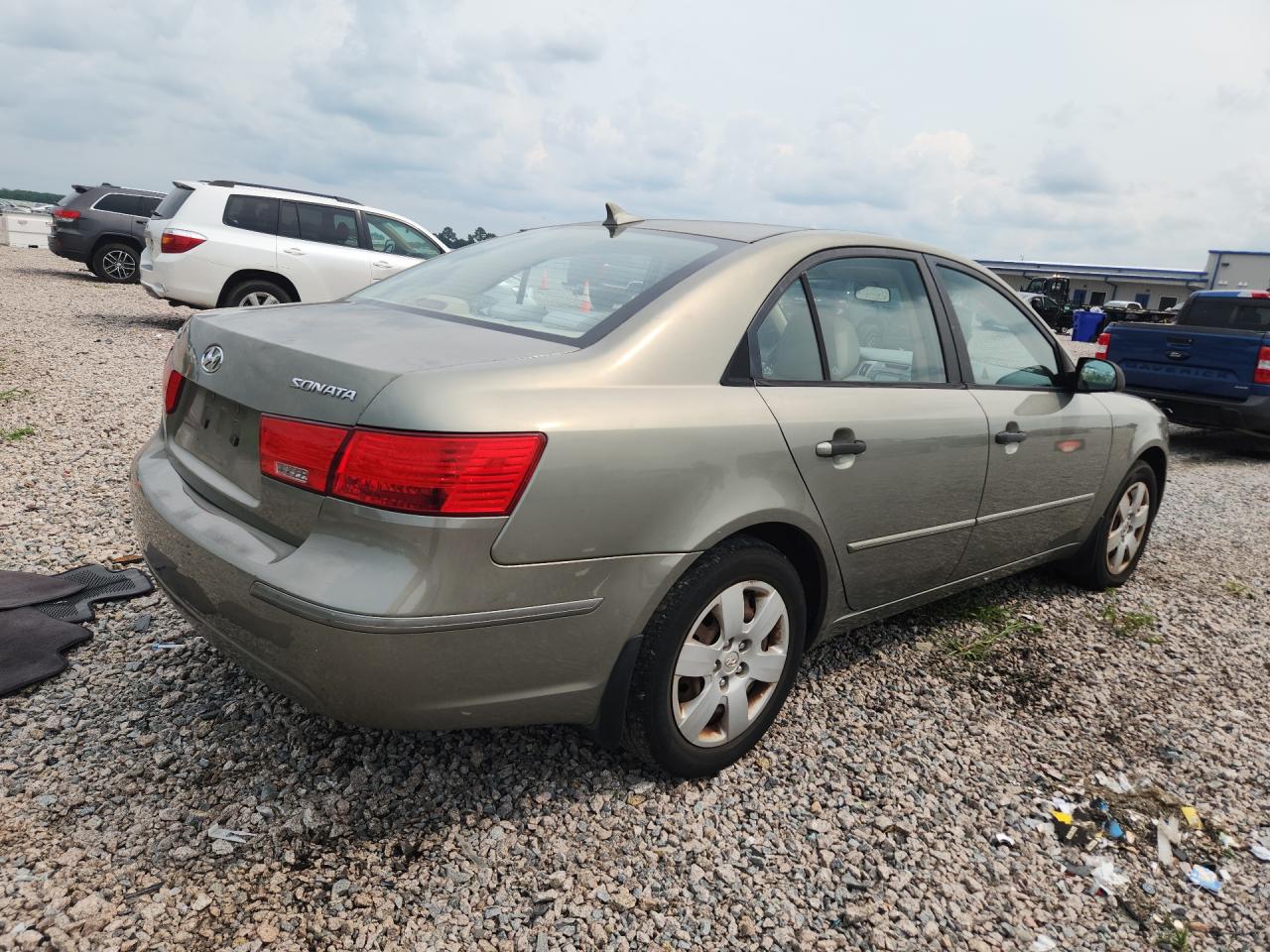 2010 HYUNDAI SONATA