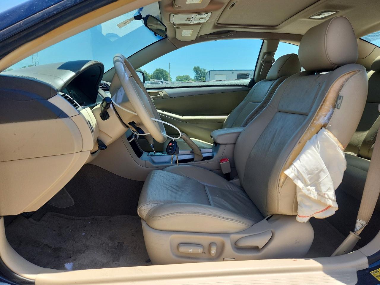 2004 TOYOTA CAMRY SOLA