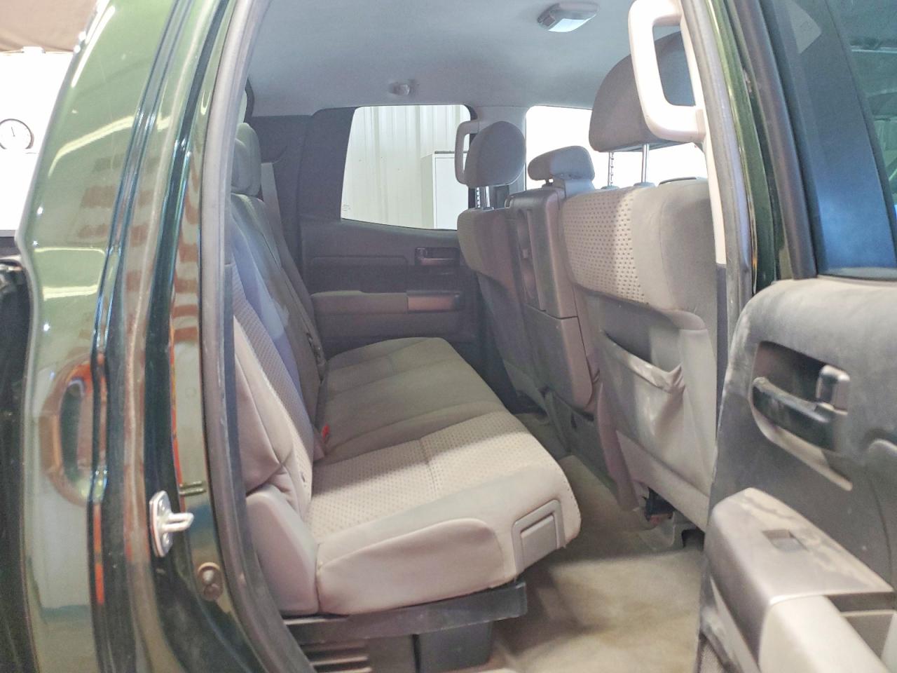 2010 TOYOTA TUNDRA