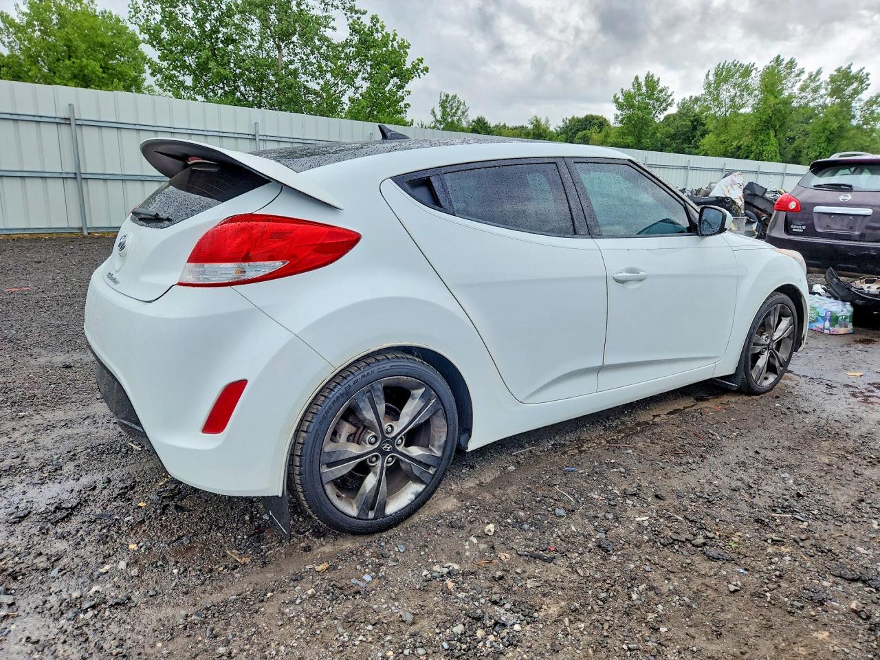 2016 HYUNDAI VELOSTER B