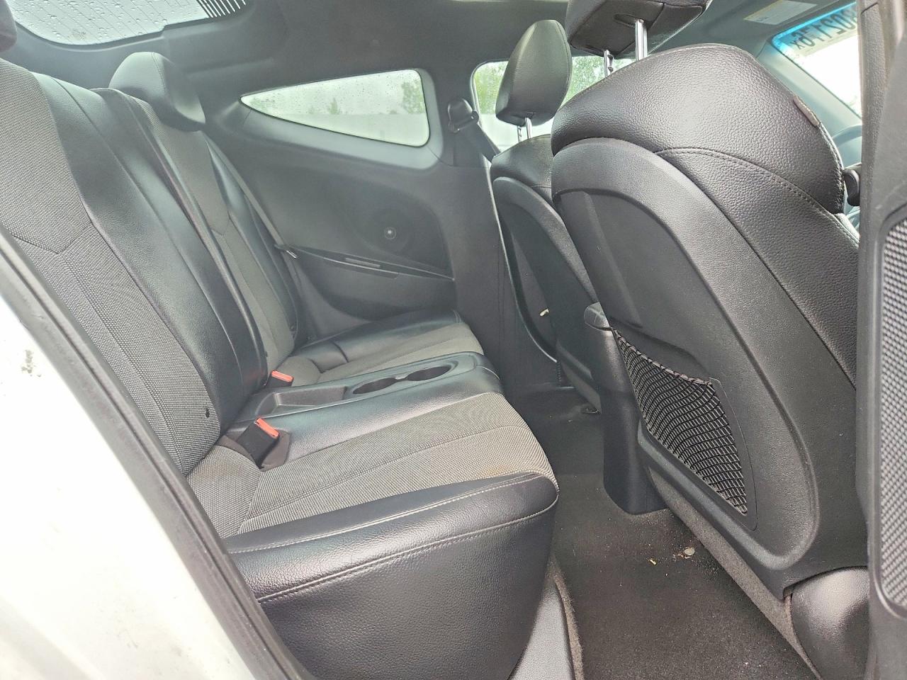 2016 HYUNDAI VELOSTER B